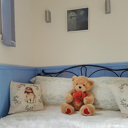 The Shepherds Hut Herstmonceux ภายนอก รูปภาพ